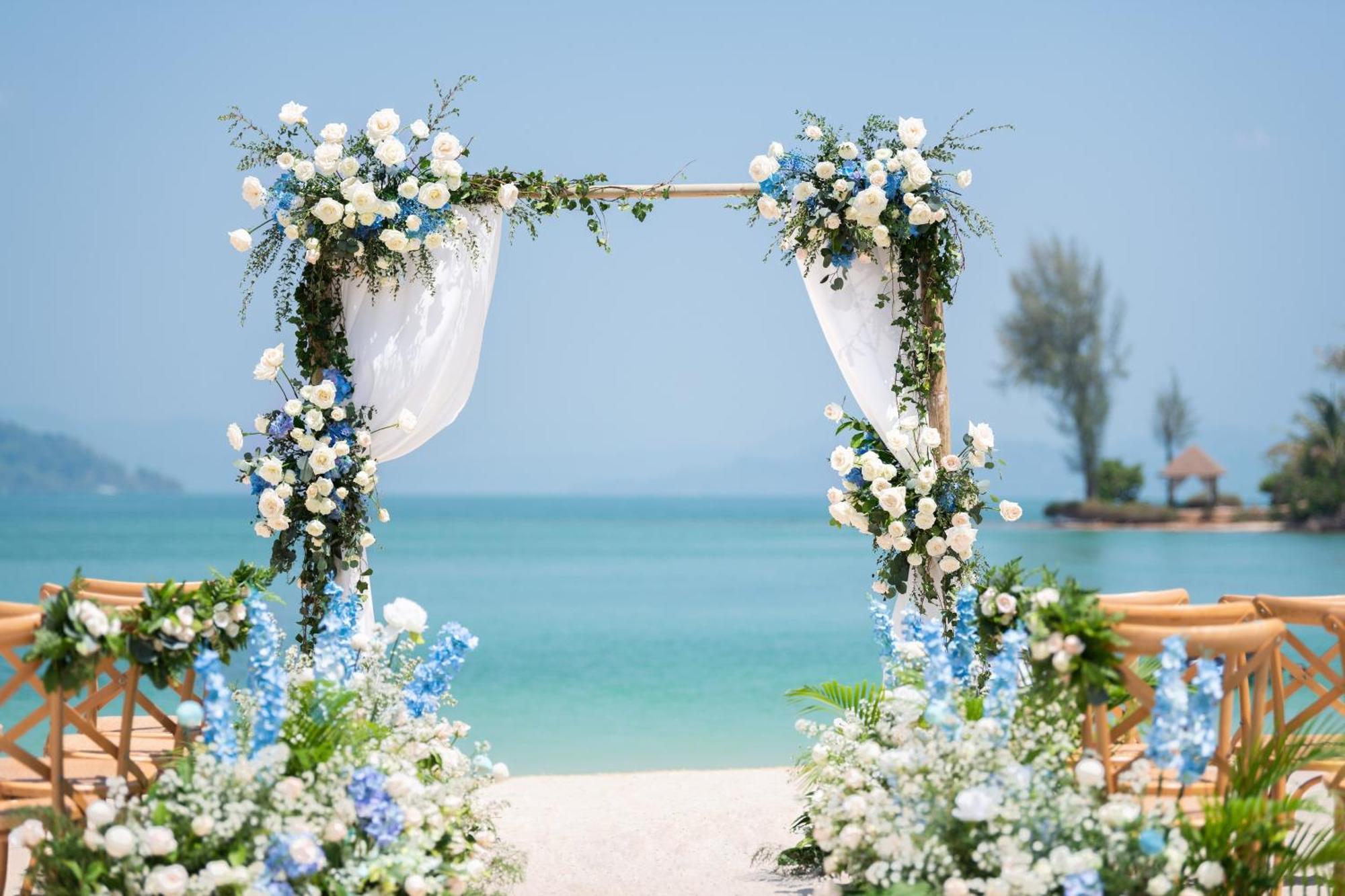 The Naka Island, A Luxury Collection & Spa, Курортный комплекс
