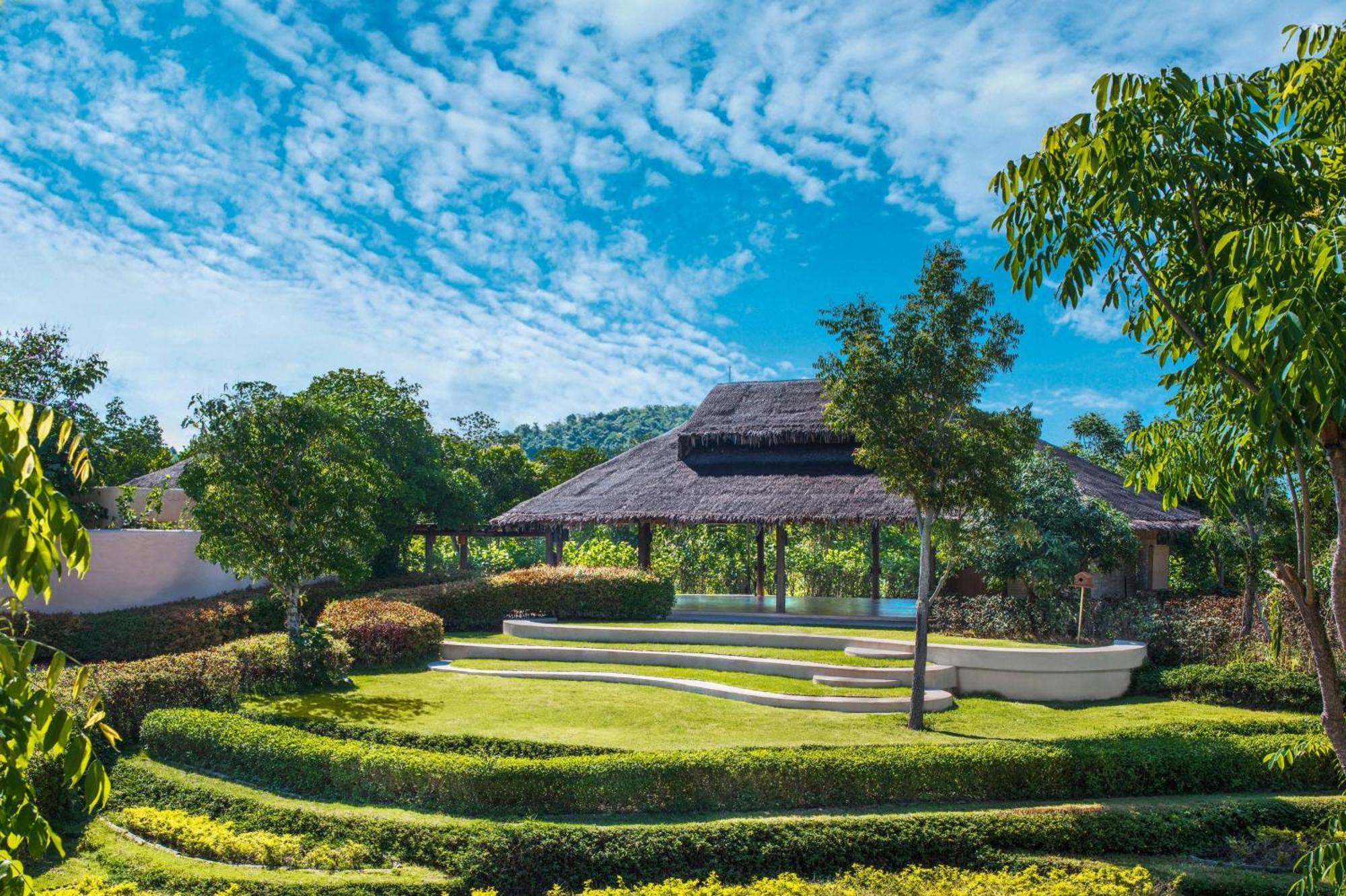 The Naka Island, A Luxury Collection & Spa, 5*